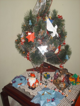 Àrvore com origamis